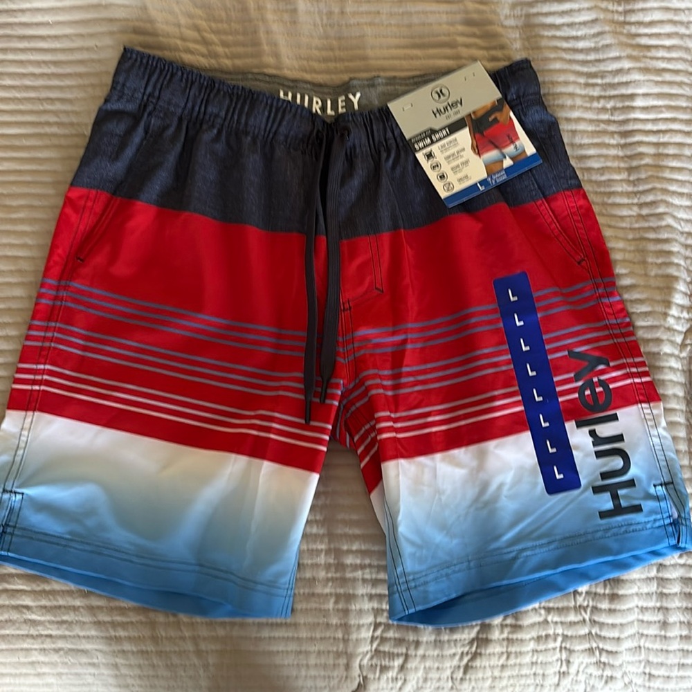 Men’s Hurley swim short -L